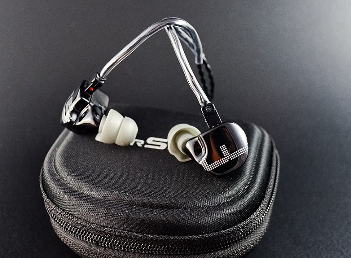 【北極熊開箱】綺麗的清透感 - EarSonics ES3