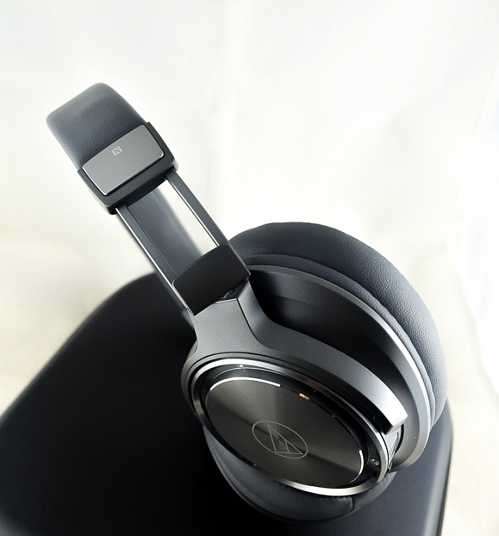 【北極熊開箱】滿滿的科技大平臺 - Audio-technica ATH-DSR9BT