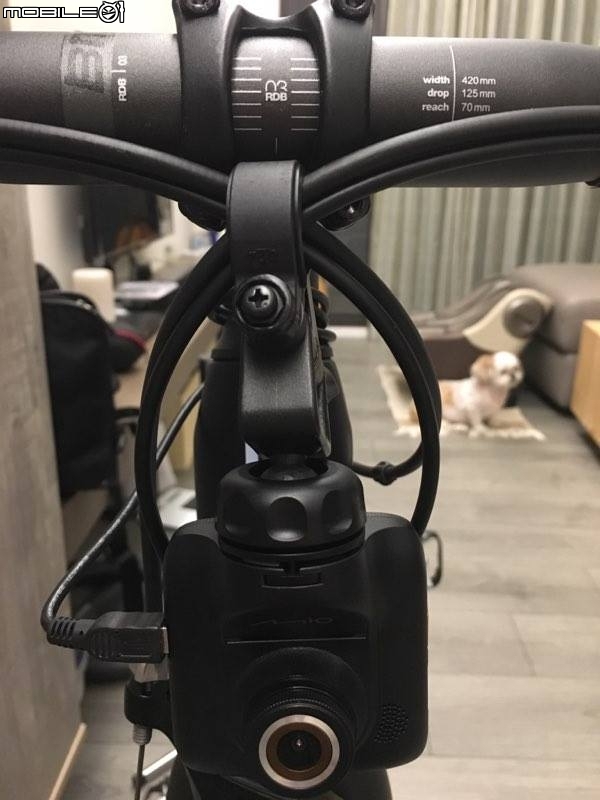 DIY公路車裝上汽車Mio行車紀錄器