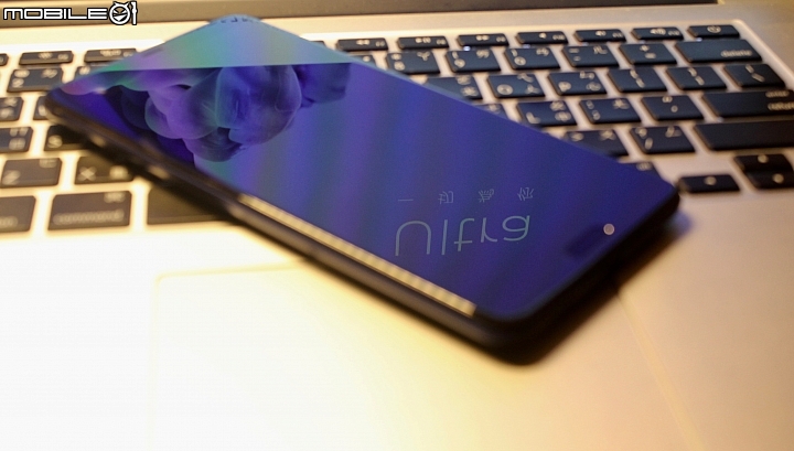 HTC U Ultra 128GB 藍寶石版開箱 ~有開採礦石的feel~