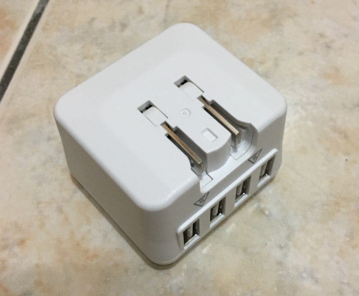 多輸出充電器開箱分享