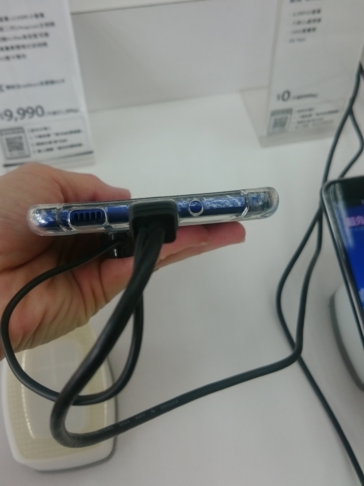 HTC U Ultra 和 Galaxy C9 Pro 用過的人會推薦嗎?