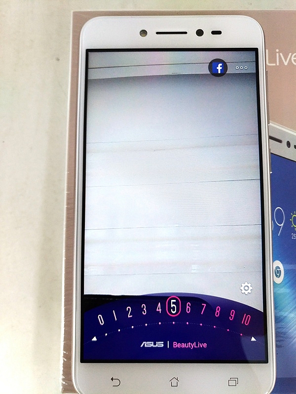 FB直播也能施展還你漂漂拳 - Asus ZenFone Live ZB501KL 直播即時美顏機