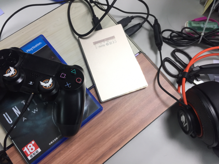 高質感的LaCie來當PS4外接硬碟吧