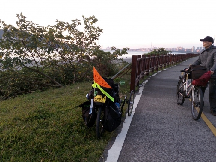 三輪斜躺車24天流浪式環島全紀錄(圖片非常多)