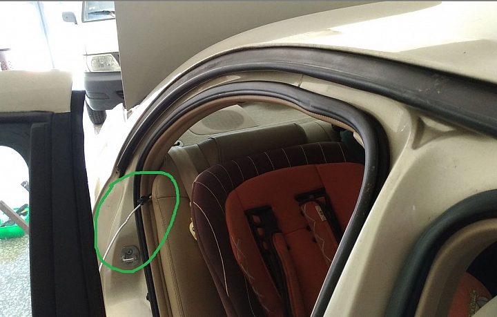 2004 Sentra M1 前後行車紀錄器 DIY 安裝 (後鏡頭、攝影)