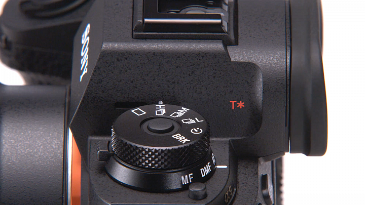 【快訊】Sony A9發表 2420萬畫素 每秒20張連拍 693個自動對焦點