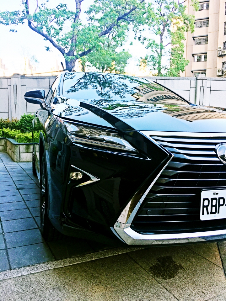 Lexus休旅 RX200T開心的購車&不專業開箱
