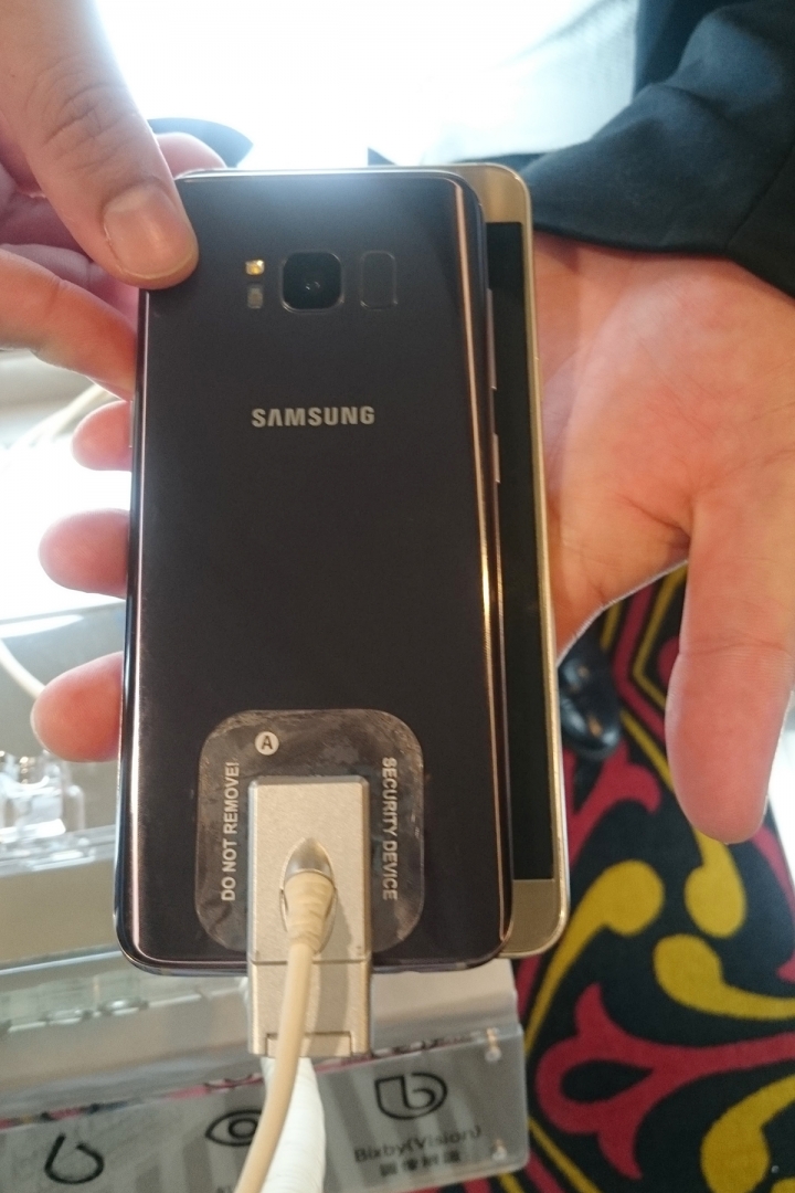 S8 / S8+ 要預購了~分享一下發表會現場的手機^^