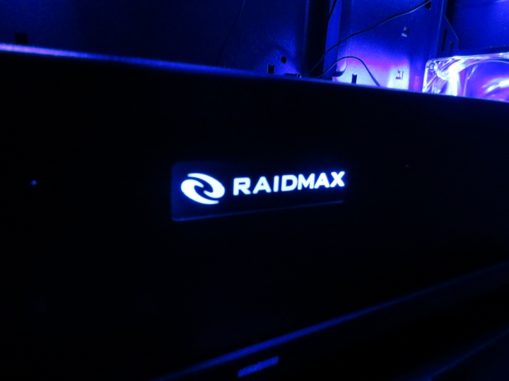【開箱】Raidmax 雷德曼 Sigma (黑色款) 電競機殼 電腦機殼 2017 新款機殼 (空機殼展示)