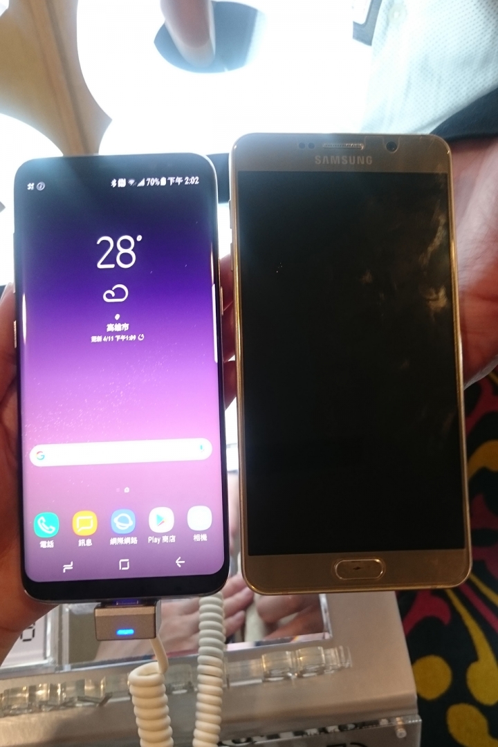S8 / S8+ 要預購了~分享一下發表會現場的手機^^