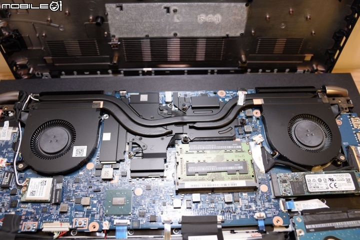 新入手搶先開箱的ACER VN7-593G-76N4電競筆電