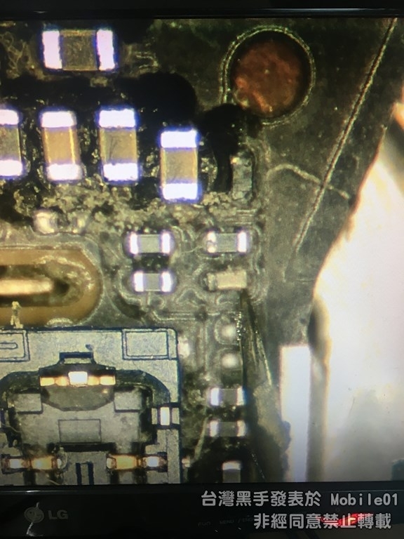iPhone 6Plus 泡水後就爛掉了....(被拐來朝聖維修記錄 )