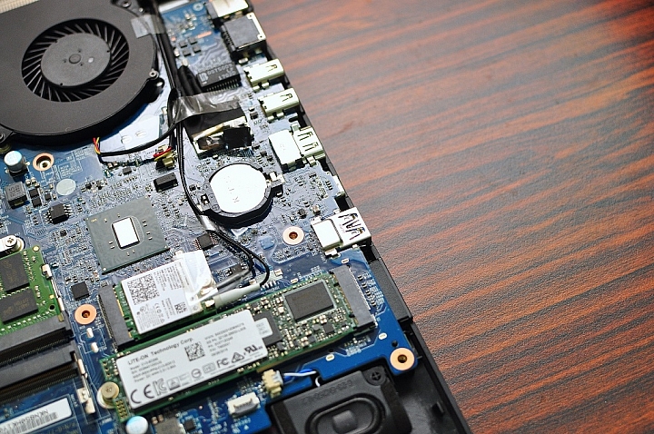 GIGABYTE Sabre 15 搭配炫麗RGB鍵盤,強勁出鞘