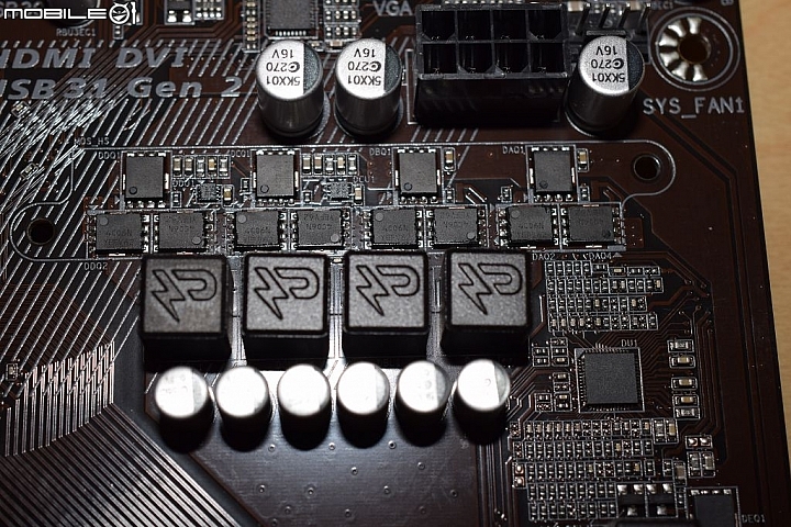 重返榮耀第2彈 R5 1400 技嘉 GA-AB350M-Gaming 3 對戰 i5 7400 開箱