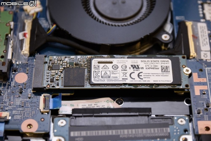 新入手搶先開箱的ACER VN7-593G-76N4電競筆電