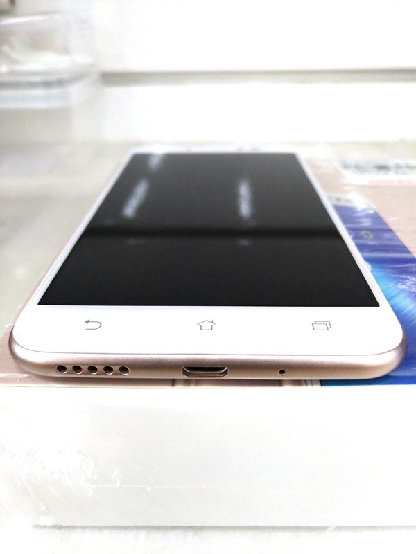 FB直播也能施展還你漂漂拳 - Asus ZenFone Live ZB501KL 直播即時美顏機