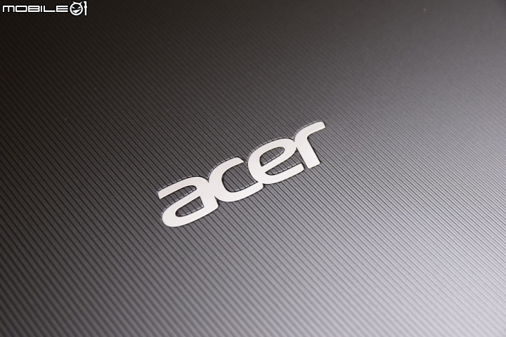 新入手搶先開箱的ACER VN7-593G-76N4電競筆電