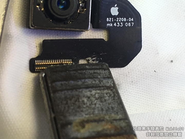 iPhone 6Plus 泡水後就爛掉了....(被拐來朝聖維修記錄 )