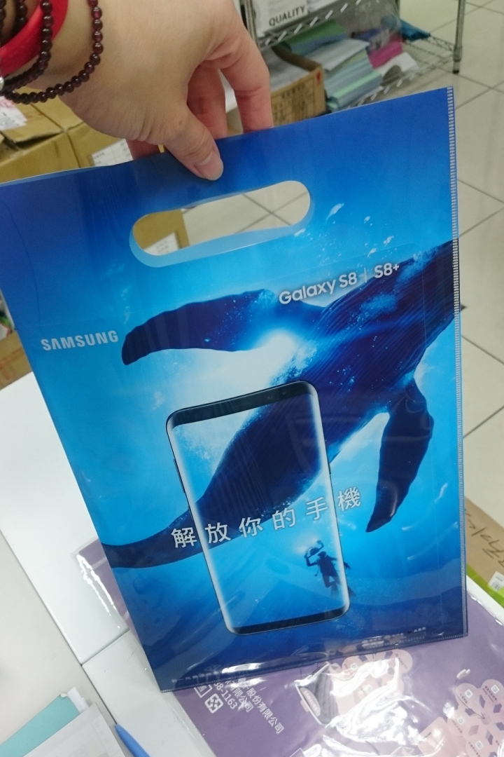 S8 / S8+ 要預購了~分享一下發表會現場的手機^^