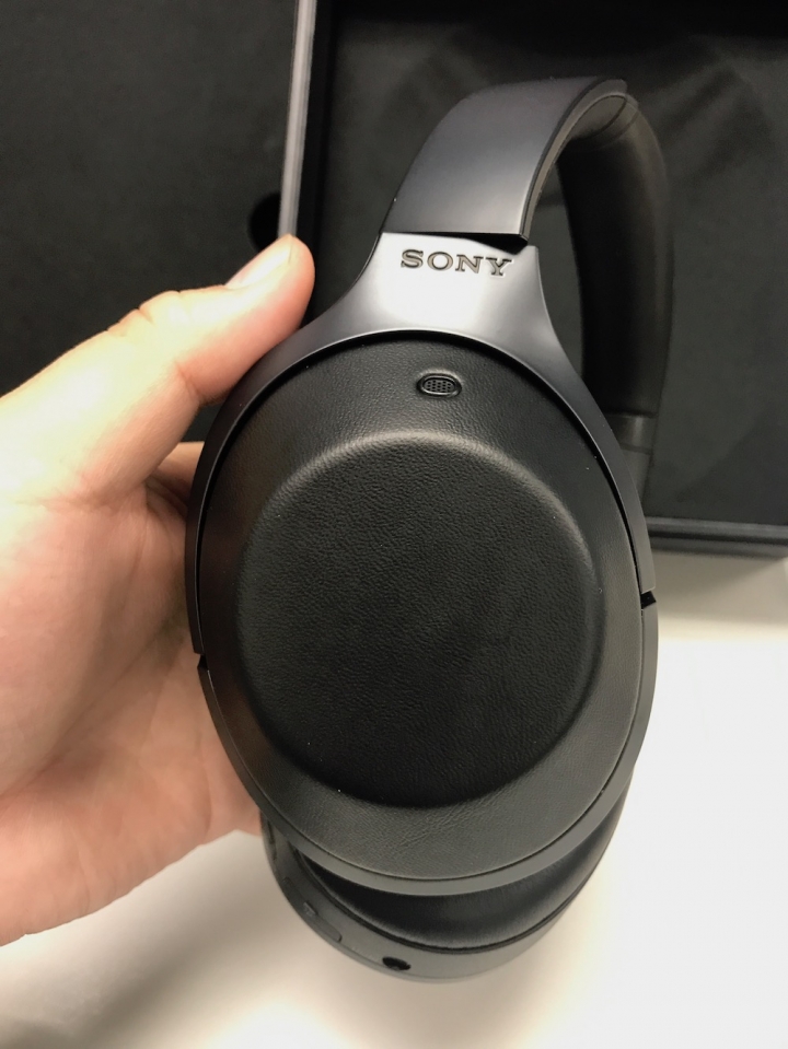 讓世界更清靜 – SONY MDR-1000X 無線降噪藍芽耳機開箱