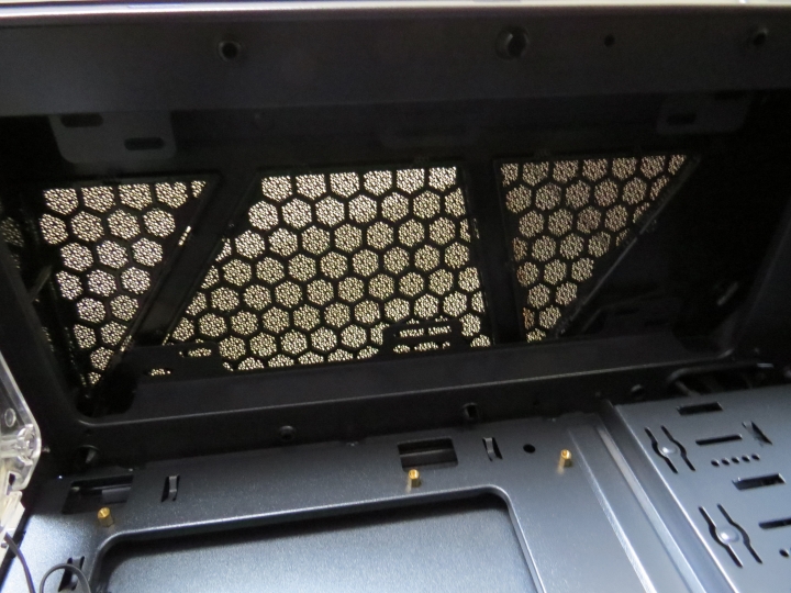 【開箱】Raidmax 雷德曼 Sigma (黑色款) 電競機殼 電腦機殼 2017 新款機殼 (空機殼展示)
