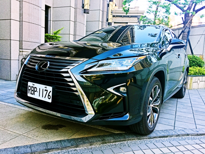 Lexus休旅 RX200T開心的購車&不專業開箱