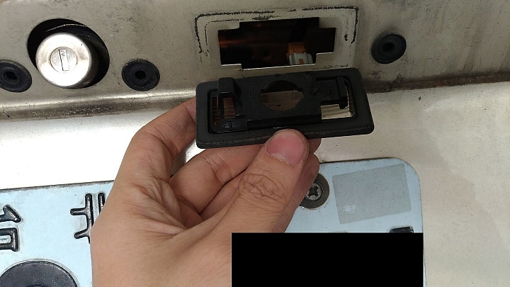 2004 Sentra M1 前後行車紀錄器 DIY 安裝 (後鏡頭、攝影)