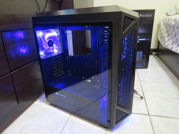 【開箱】Raidmax 雷德曼 Sigma (黑色款) 電競機殼 電腦機殼 2017 新款機殼 (空機殼展示)