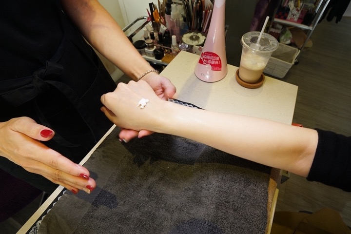 【台南手足保養】vivi時尚指藝&美睫|來自荷蘭的天然手足保養專家TRIND。健甲復活基因,改善指甲的脆弱!