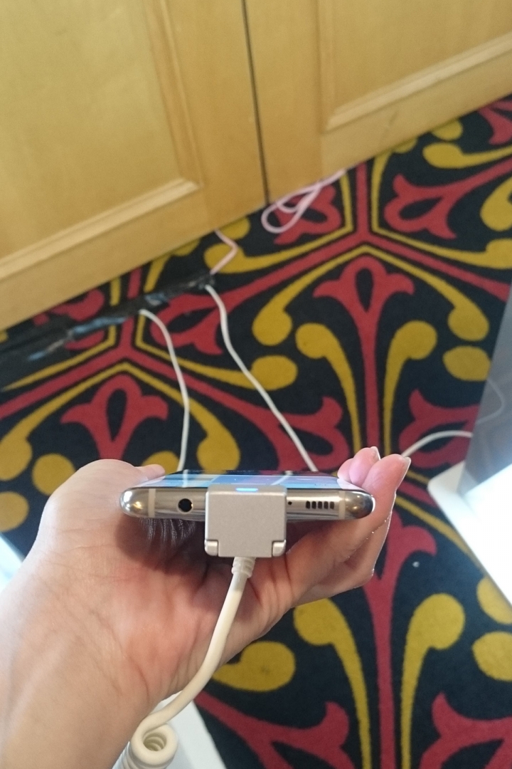 S8 / S8+ 要預購了~分享一下發表會現場的手機^^