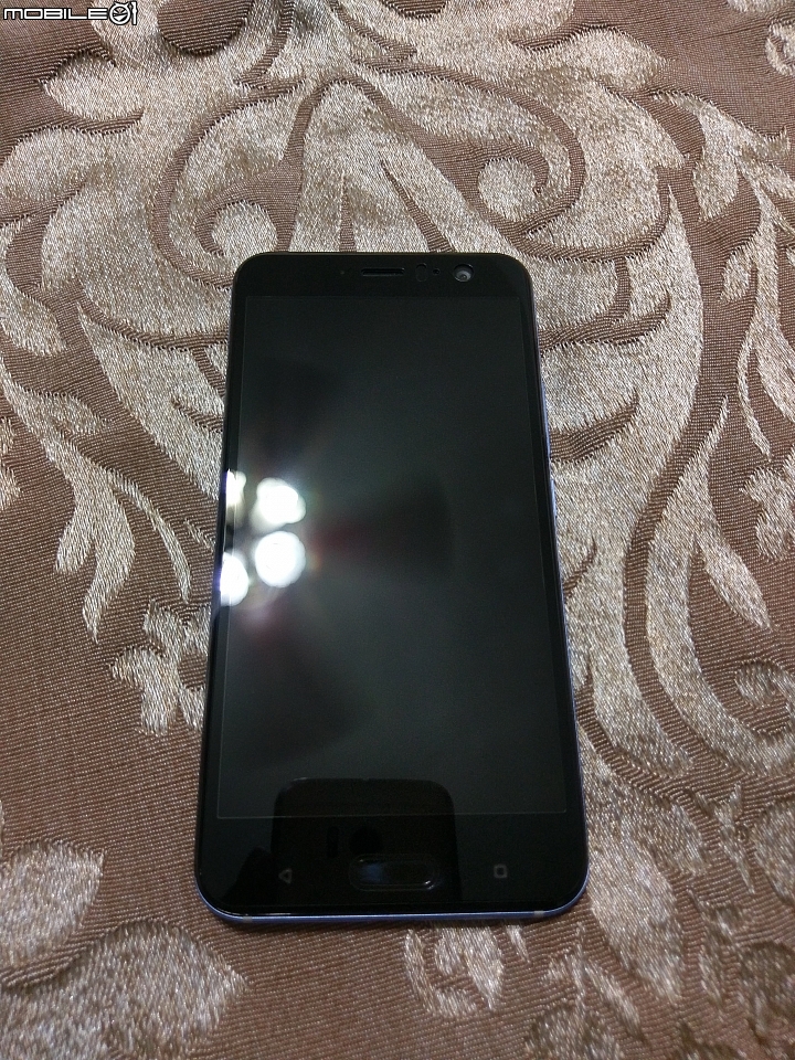 HTC U11 炫藍銀 按一下 開啟你的想像 開箱文