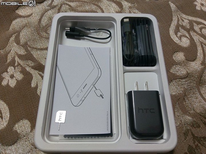 HTC U11 炫藍銀 按一下 開啟你的想像 開箱文