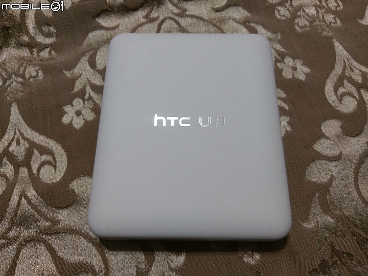 HTC U11 炫藍銀 按一下 開啟你的想像 開箱文