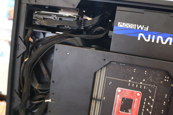 【開箱】迎廣FM600W銅牌 全模 搭301黑