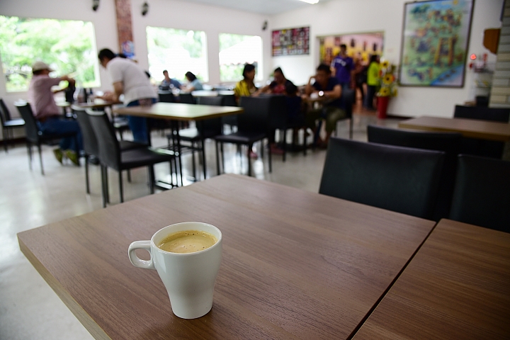 萬巒可茵山可可莊園,享受在可可園裏的可可巧克力熱帶風情。