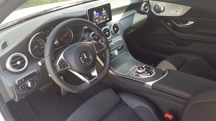 遲來的BENZ C250 COUPE 開箱跟預關箱