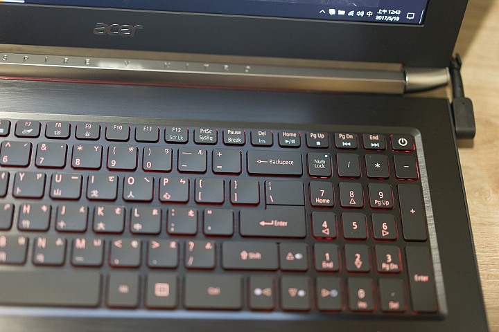 看到Y購贈品超多而下手的VN7-593G-76N4開箱文,真的划算到爆表…