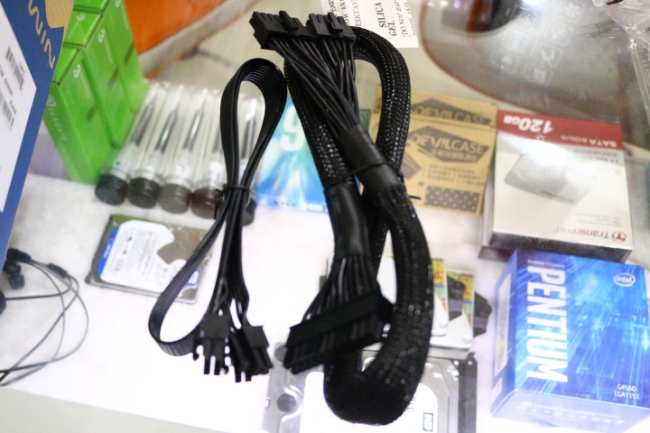 【開箱】迎廣FM600W銅牌 全模 搭301黑