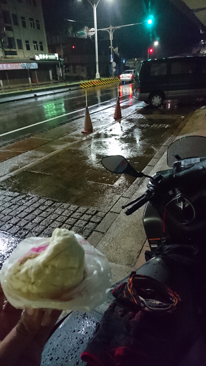 一天一夜的機車環島 +4極地之行:【奔馳篇】- 3/3 – 中場
