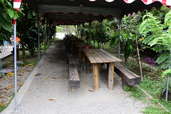 萬巒可茵山可可莊園,享受在可可園裏的可可巧克力熱帶風情。