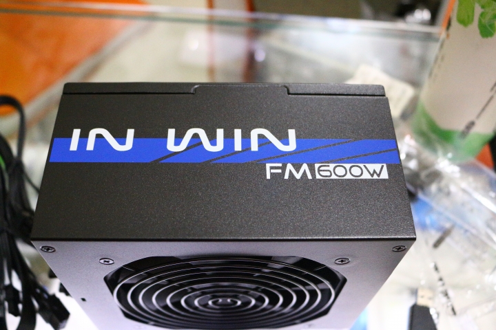 【開箱】迎廣FM600W銅牌 全模 搭301黑