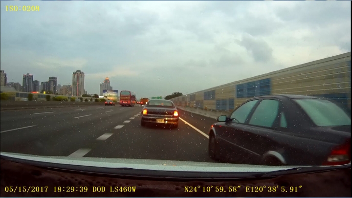何謂減速車道路權?