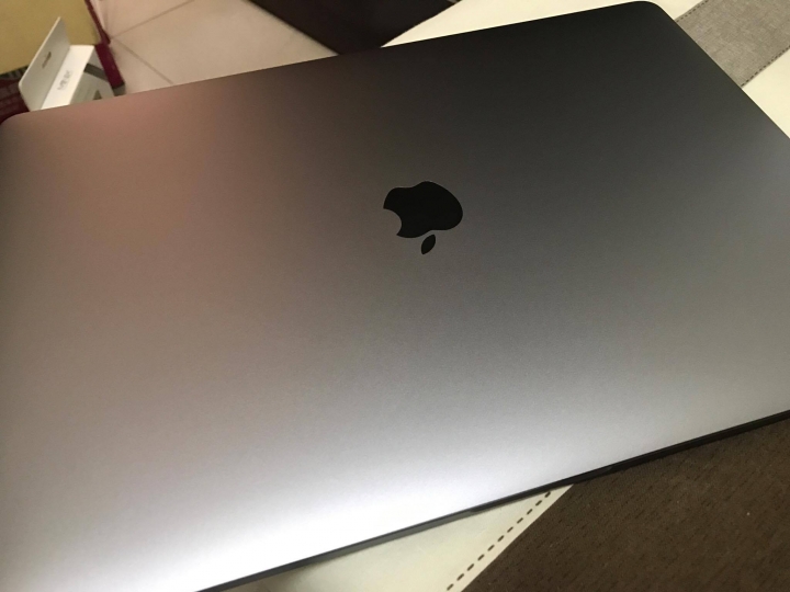 (開箱與心得) macbook pro 2016 15"