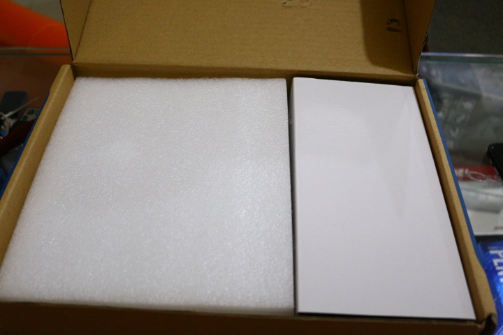 【開箱】迎廣FM600W銅牌 全模 搭301黑