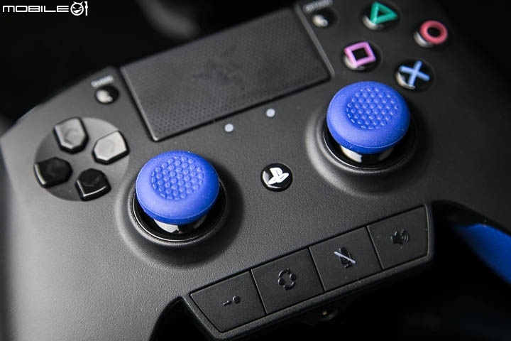 為PS4誕生的蒼藍雷獸 Razer RAIJU開箱試用分享