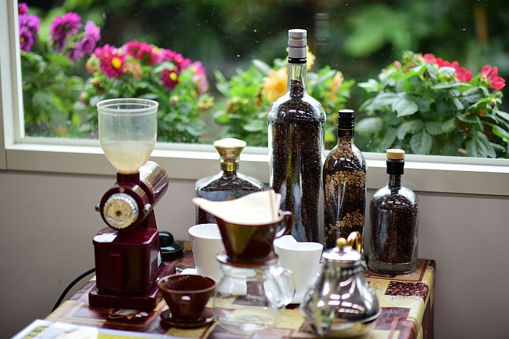 萬巒可茵山可可莊園,享受在可可園裏的可可巧克力熱帶風情。
