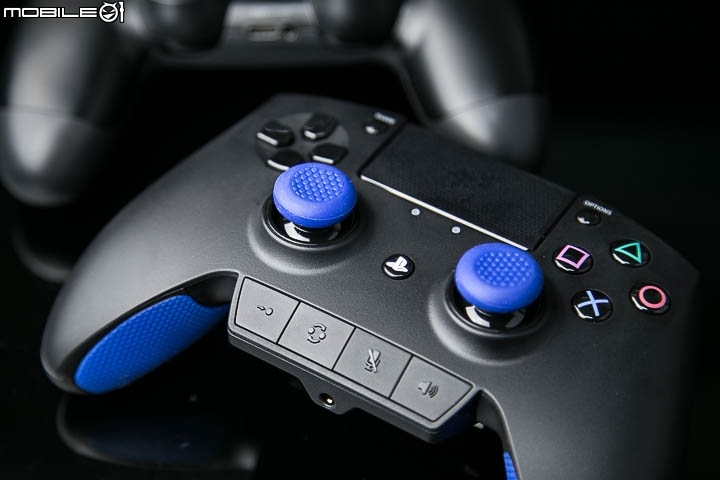 為PS4誕生的蒼藍雷獸 Razer RAIJU開箱試用分享