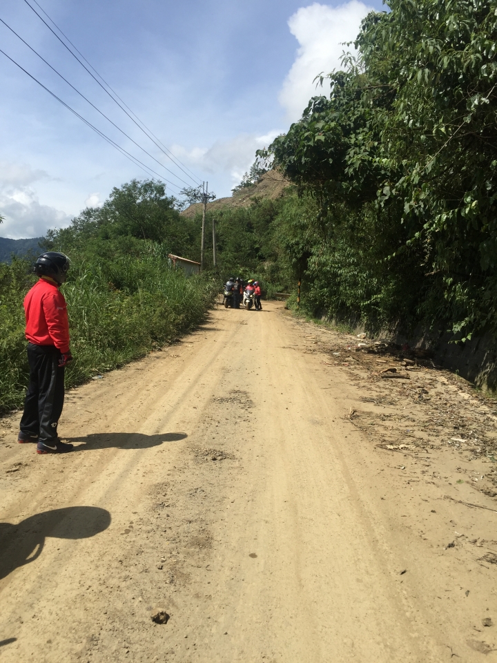 誤闖力行產業道路,真是慘裂道路,