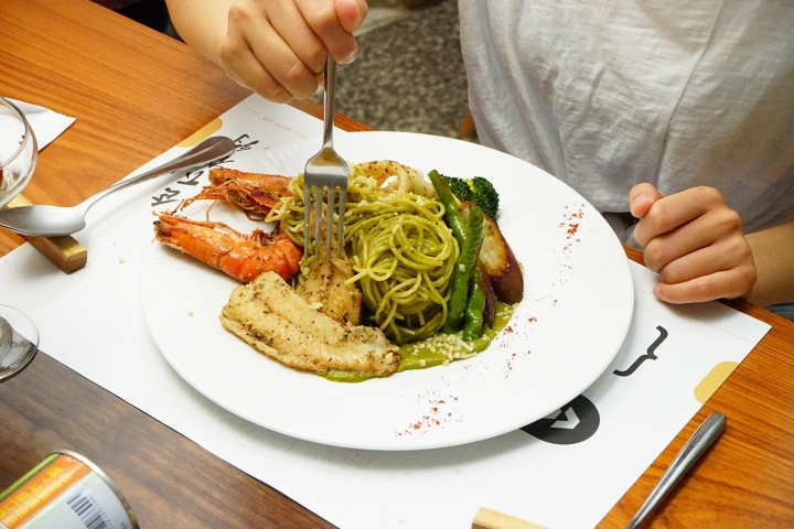 【台南住宿首選】住宿再送澎湃午餐+樂活下午茶|來有人文會館・食下有約想法廚房・食蔬茶齋蔬果料理